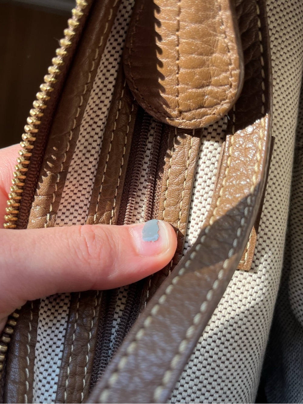 Dooney & Bourke Beige Logo Canvas Shoulder Bag - Picture 7 of 11